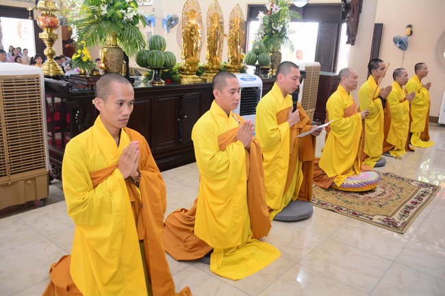 The Wedding Ceremony at the pagoda