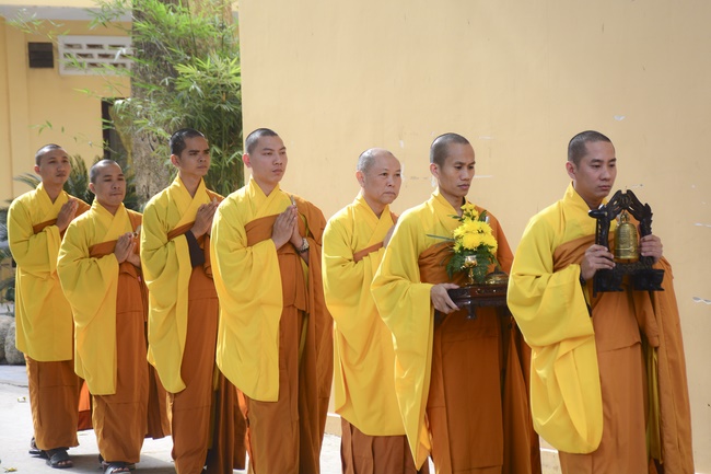 The Wedding Ceremony at the pagoda