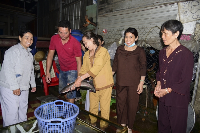 Phóng sanh và động thổ Hóc Môn