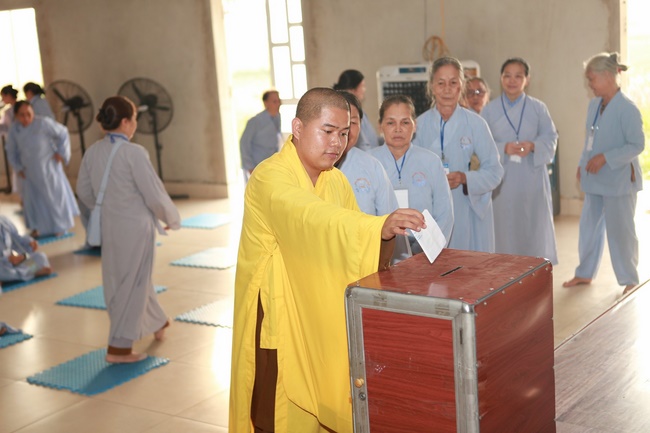One-day Retreat at Dong Cao Pagoda.