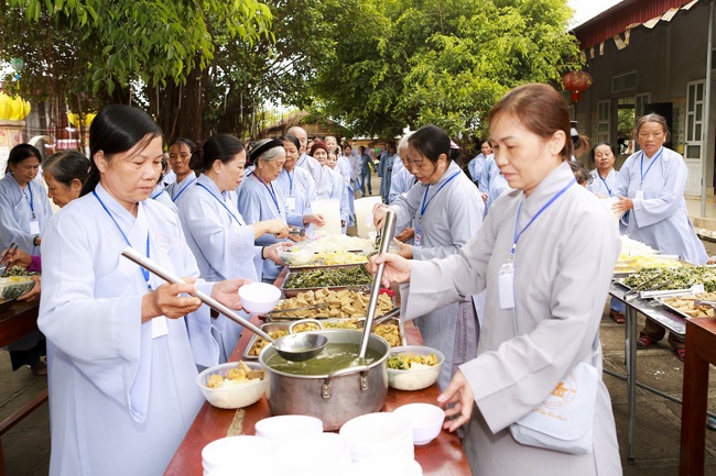 One-day Retreat at Dong Cao Pagoda.