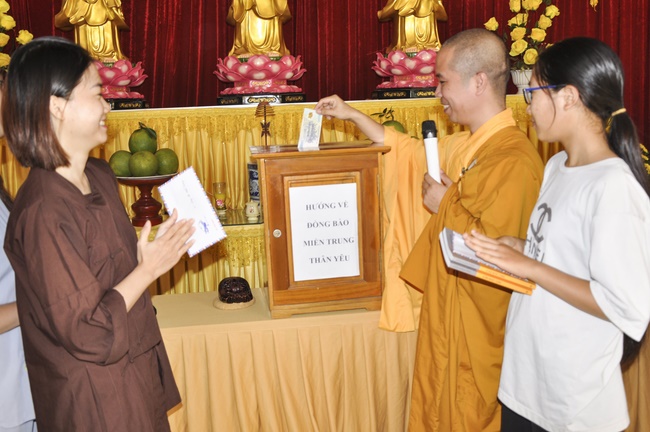 One–Day Retreat at Tieu Dao Pagoda