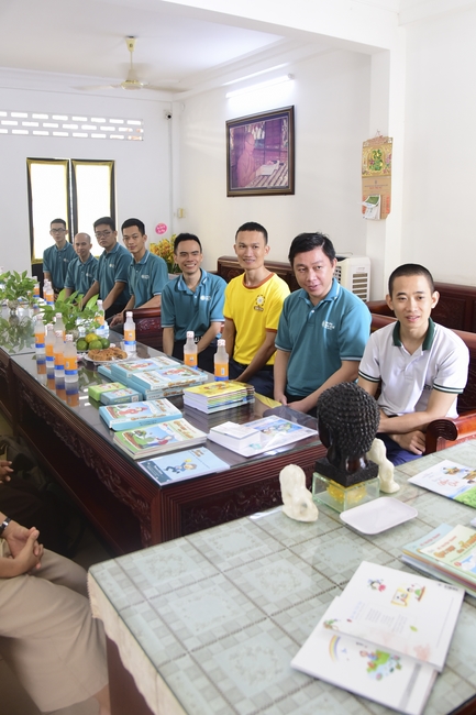 “Cộng Đồng Sống Tử Tế” Team visited Hoang Phap Pagoda