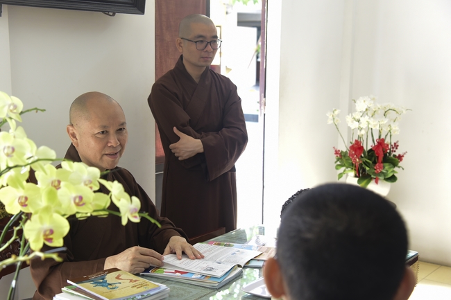 “Cộng Đồng Sống Tử Tế” Team visited Hoang Phap Pagoda