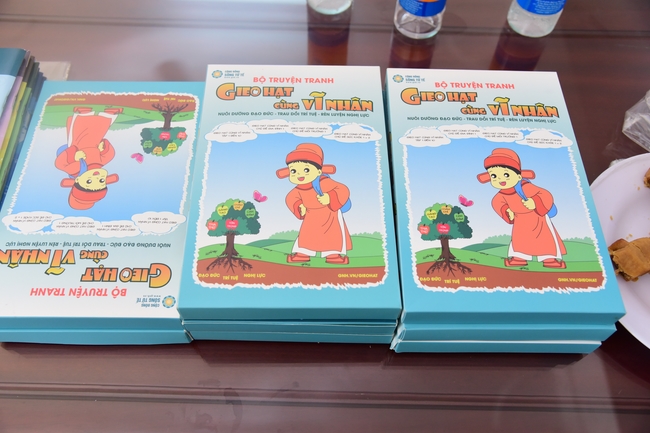 “Cộng Đồng Sống Tử Tế” Team visited Hoang Phap Pagoda