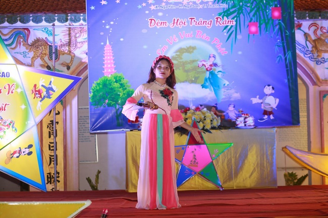 Mid-Autumn Festival at Dong Cao Thanh Hoa pagoda