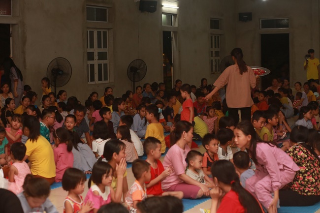 Mid-Autumn Festival at Dong Cao Thanh Hoa pagoda