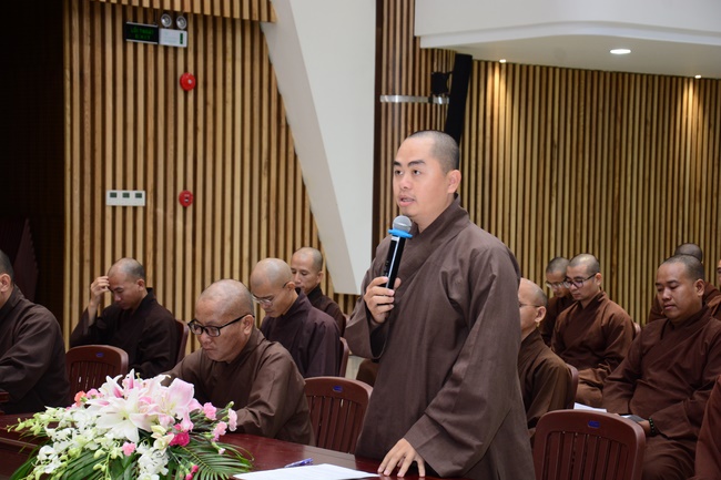 A meeting of the monks of Hoang Phap pagoda