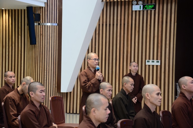 A meeting of the monks of Hoang Phap pagoda