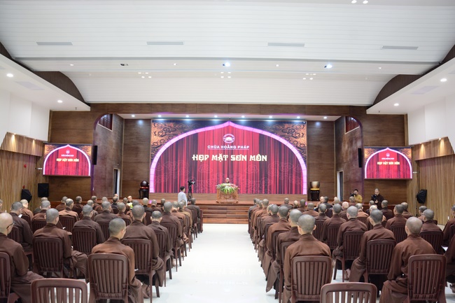 A meeting of the monks of Hoang Phap pagoda