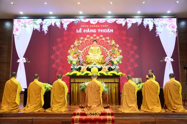 The Wedding Ceremony at the pagoda