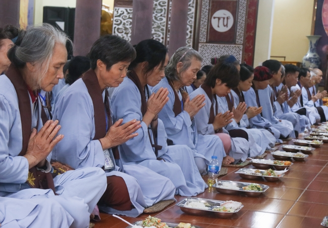 Hạnh phúc khi làm Sứ giả Như Lai