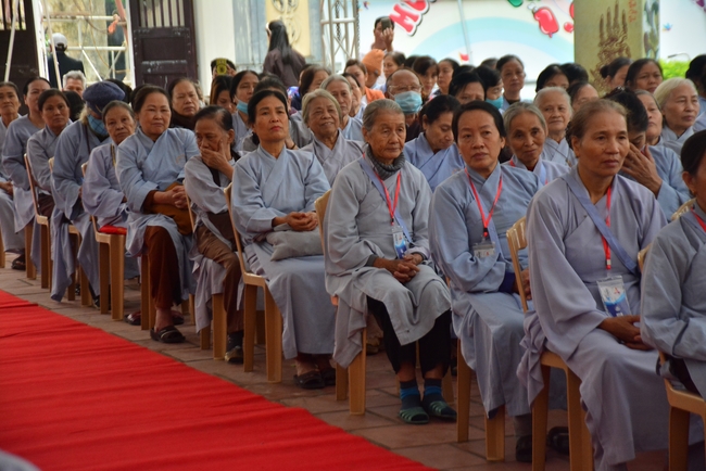 The rite casting Great bell at Tay Khanh pagoda