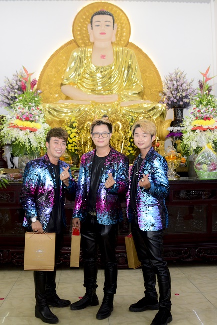 The show Mid-Autumn Festival Welcoming the Full Moon at the Pagoda