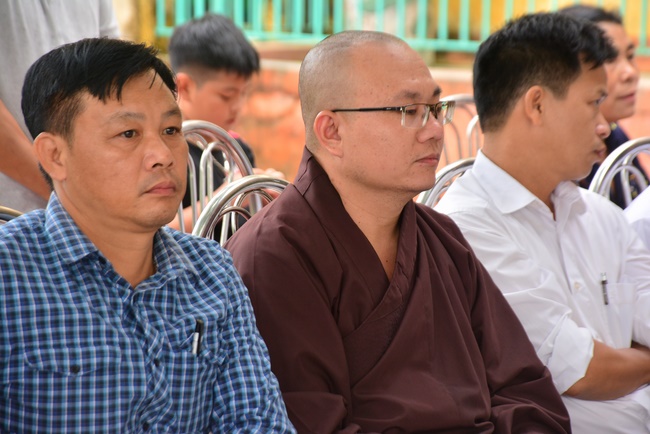 Mid-Autumn Festival at Tay Khanh Pagoda, Thai Binh