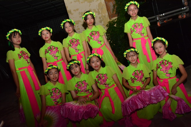Mid-Autumn Festival at Tay Khanh Pagoda, Thai Binh