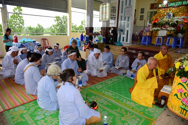 The rite praying for rebirth in Vinh Long