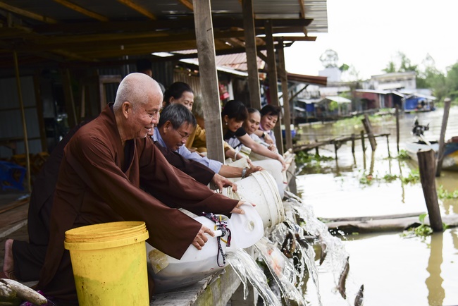 The rite praying for rebirth in Vinh Long