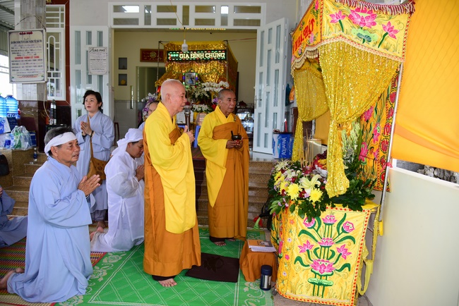 The rite praying for rebirth in Vinh Long