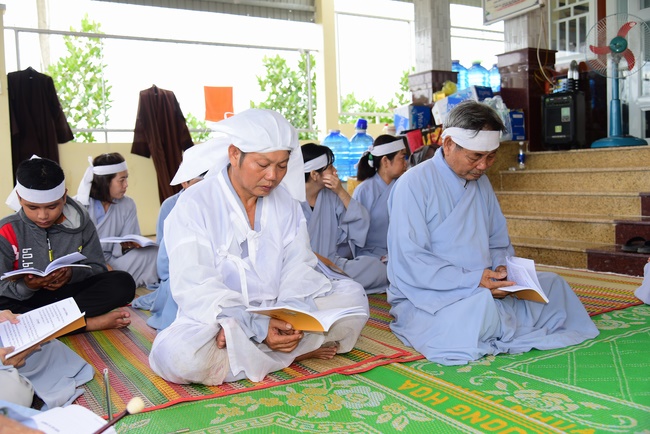 The rite praying for rebirth in Vinh Long