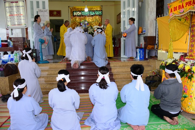 The rite praying for rebirth in Vinh Long