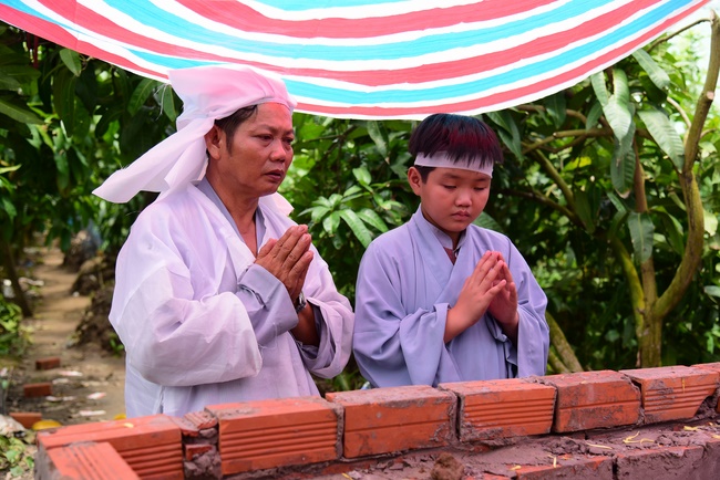 The rite praying for rebirth in Vinh Long