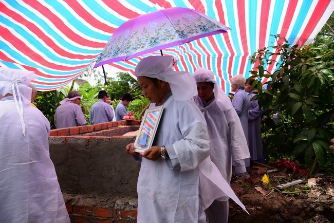 The rite praying for rebirth in Vinh Long