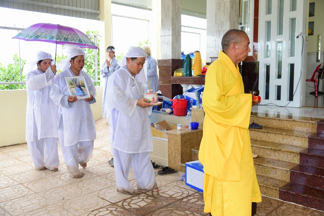 The rite praying for rebirth in Vinh Long