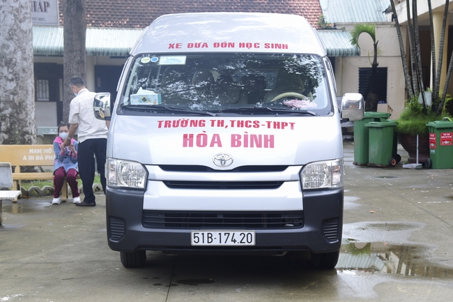 Visiting Hoang Phap Pagoda of Hoa Binh Primary School - Secondary School - High School in Tan Phu.
