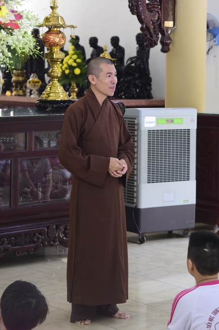 Visiting Hoang Phap Pagoda of Hoa Binh Primary School - Secondary School - High School in Tan Phu.