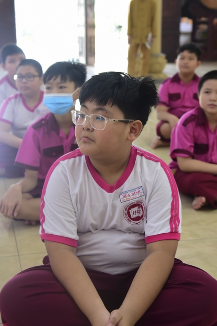 Visiting Hoang Phap Pagoda of Hoa Binh Primary School - Secondary School - High School in Tan Phu.