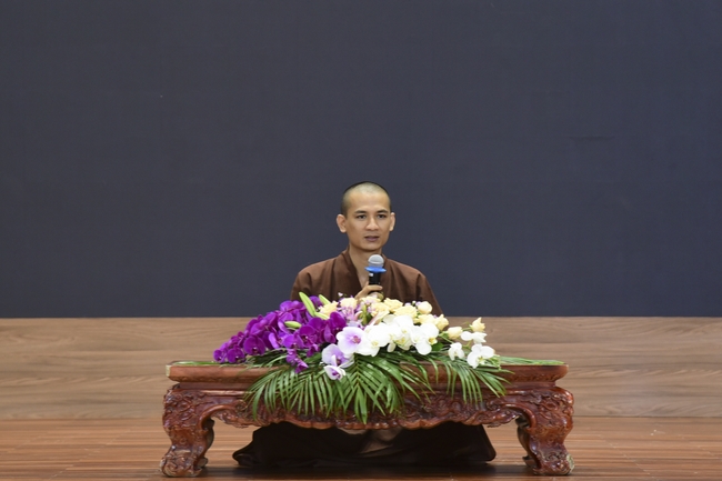 Visiting Hoang Phap Pagoda of Hoa Binh Primary School - Secondary School - High School in Tan Phu.