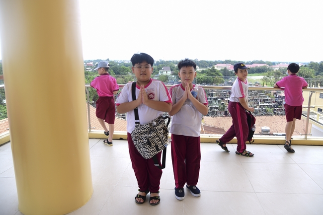 Visiting Hoang Phap Pagoda of Hoa Binh Primary School - Secondary School - High School in Tan Phu.