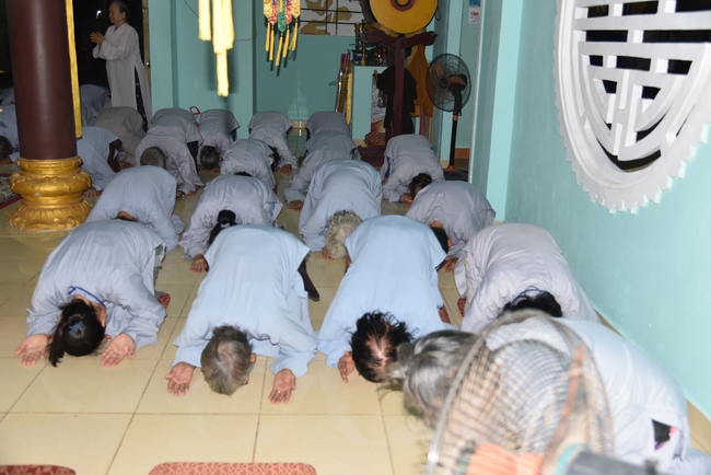 Cúng dường Tam bảo và tặng quà tại chùa Thiên Phước, Quảng Ngãi