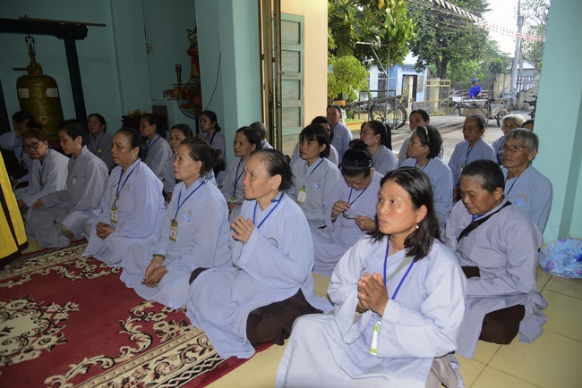 Cúng dường Tam bảo và tặng quà tại chùa Thiên Phước, Quảng Ngãi