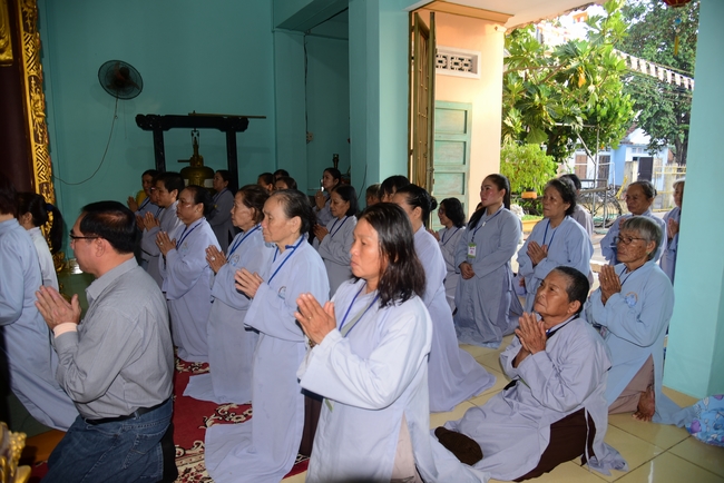 Cúng dường Tam bảo và tặng quà tại chùa Thiên Phước, Quảng Ngãi