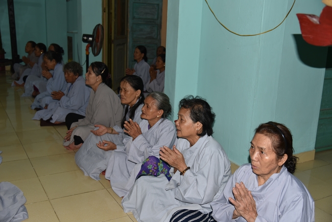 Cúng dường Tam bảo và tặng quà tại chùa Thiên Phước, Quảng Ngãi