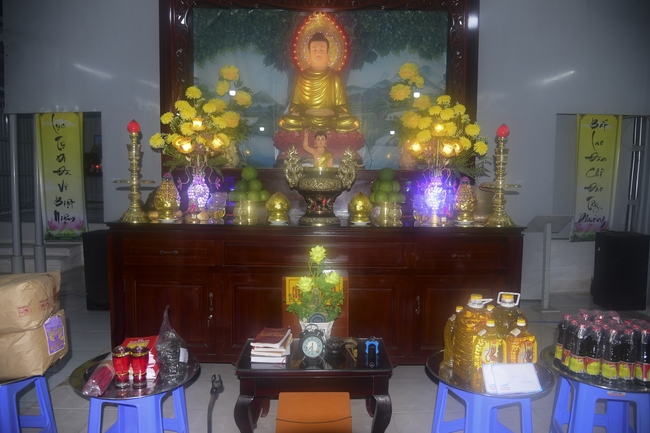 Cúng dường Tam bảo chùa Vĩnh Pháp và phóng sinh biển Nha Trang