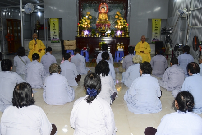 Cúng dường Tam bảo chùa Vĩnh Pháp và phóng sinh biển Nha Trang