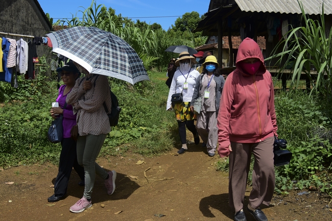 Lễ khánh thành giếng nước và tặng quà tại Bùi Hui, Quảng Ngãi