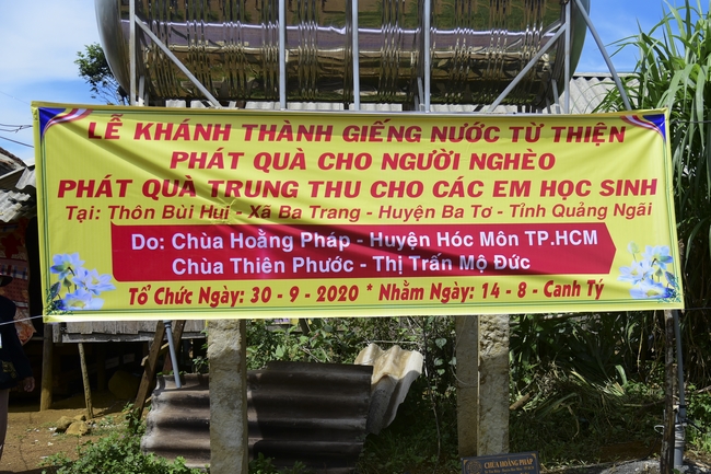 Lễ khánh thành giếng nước và tặng quà tại Bùi Hui, Quảng Ngãi