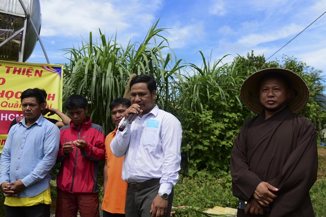 Lễ khánh thành giếng nước và tặng quà tại Bùi Hui, Quảng Ngãi