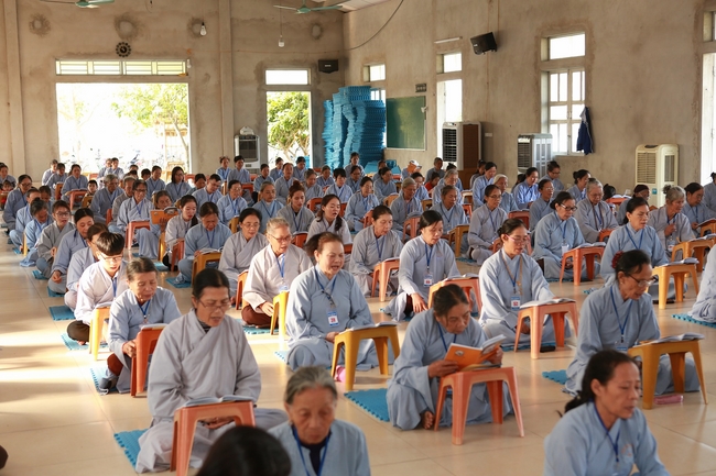 One-day Retreat at Dong Cao Pagoda.