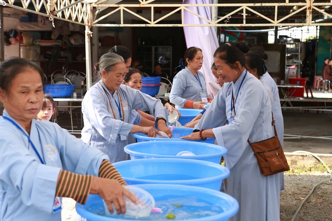 One-day Retreat at Dong Cao Pagoda.