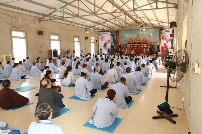 One-day Retreat at Dong Cao Pagoda.