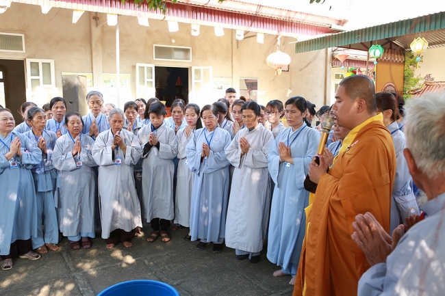 One-day Retreat at Dong Cao Pagoda.