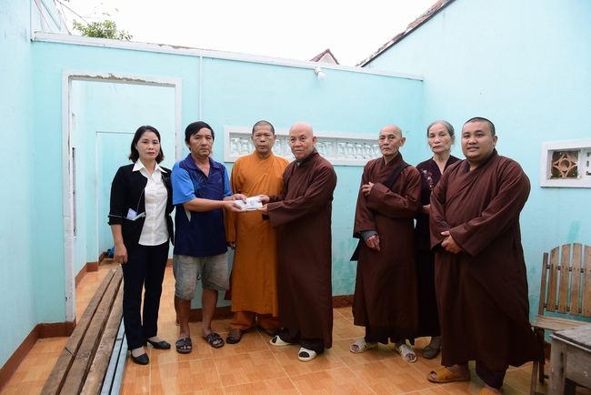 The 2nd trip of flood relief in the central area.