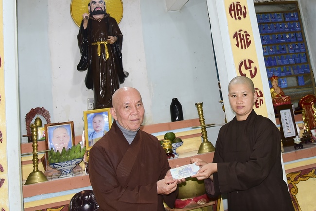 The 2nd trip of flood relief in the central area.