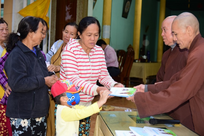 The 2nd trip of flood relief in the central area.
