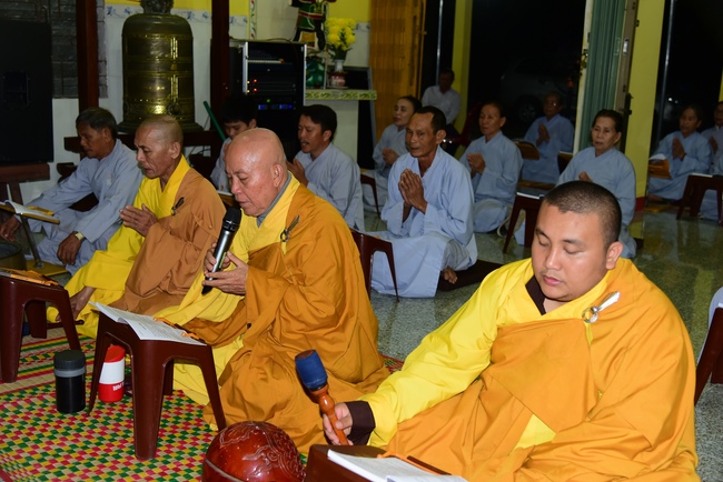 The 2nd trip of flood relief in the central area.